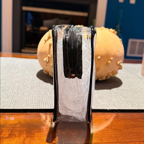 Cute Ouchie Pouch - Picture 3 of 4